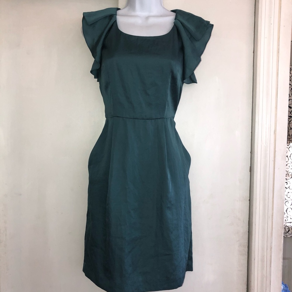 Ann Taylor LOFT 0  Jade Flutter Sleeve Dress EUC